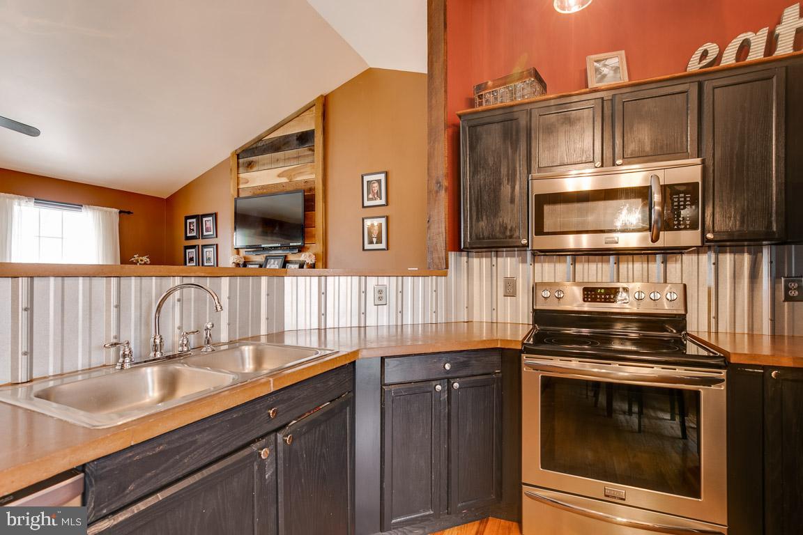 11320 Rawhide Road Lusby, MD 20657 - Photo 6 of 35