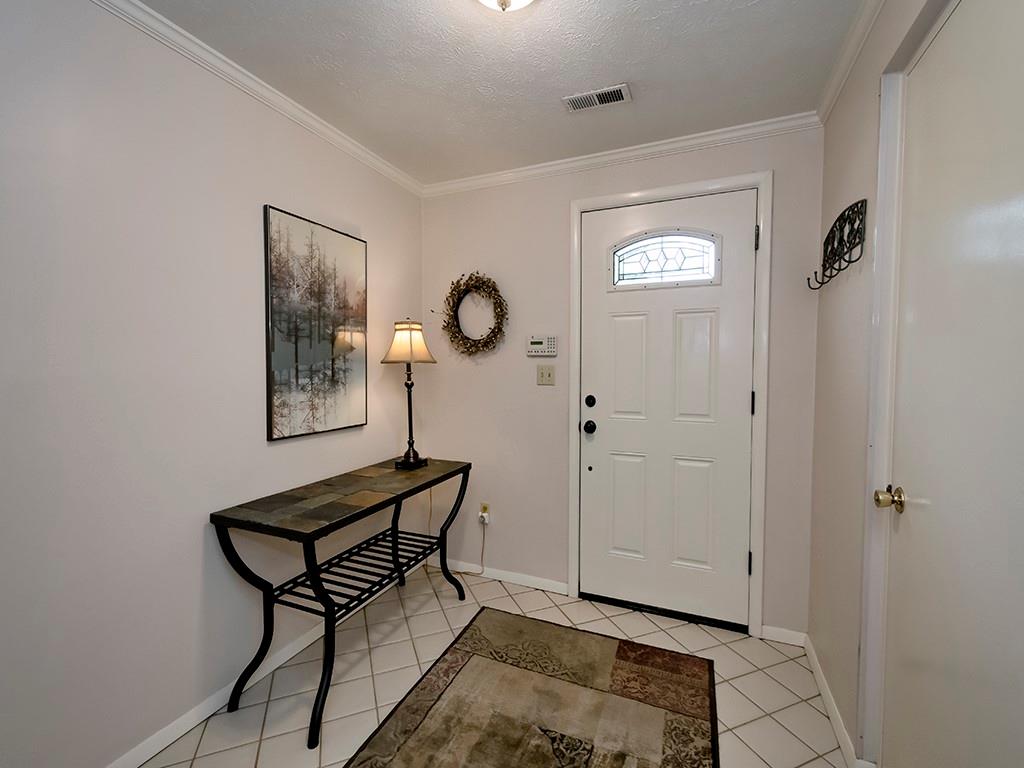 7416 Lighthouse Point Pittsburgh, PA 15221 - Photo 2 of 24 Gallery Image 2