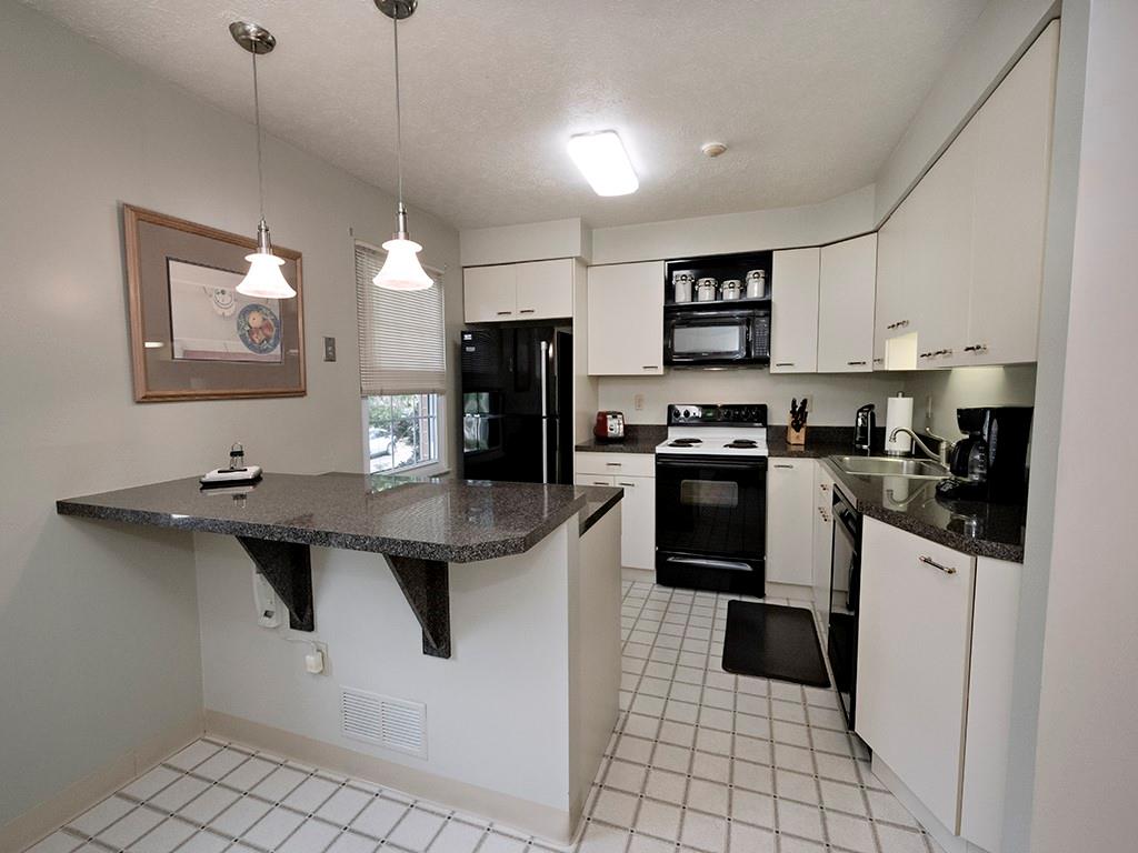 7416 Lighthouse Point Pittsburgh, PA 15221 - Photo 9 of 24 Gallery Image 9