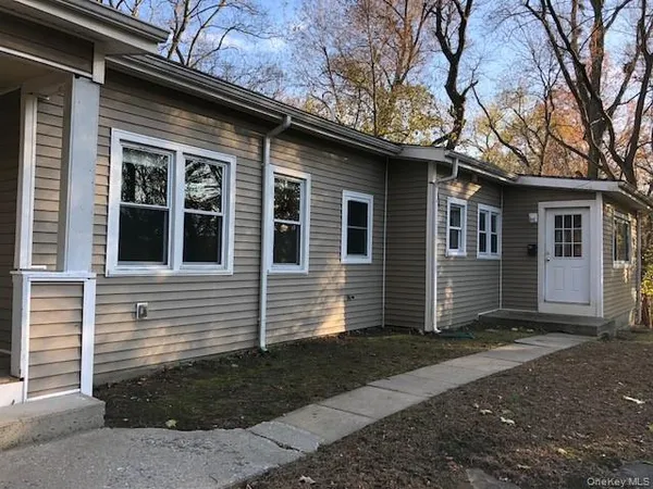 $2,500 | 19 Henning Drive, Unit 1, Montrose, NY 10548