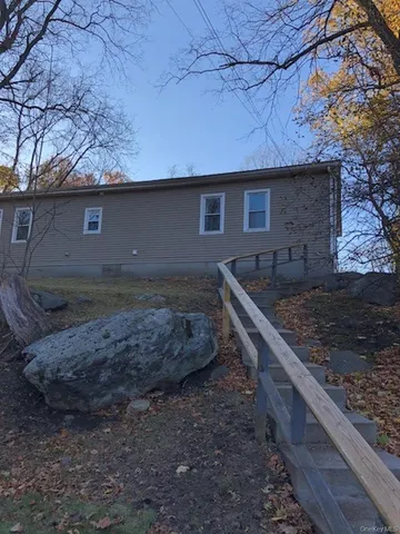 $2,500 | 19 Henning Drive, Unit 1, Montrose, NY 10548