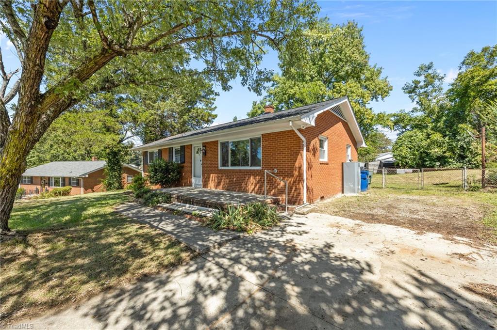 417 Ashburn Street Graham, NC 27253 - Photo 20 of 26