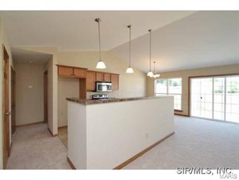 5019 Castlegate Lane Godfrey, IL 62035 - Photo 13 of 24 Gallery Image 13