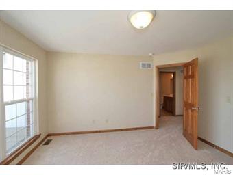 5019 Castlegate Lane Godfrey, IL 62035 - Photo 23 of 24 Gallery Image 23