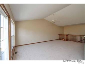 5019 Castlegate Lane Godfrey, IL 62035 - Photo 5 of 24 Gallery Image 5