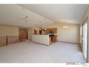 5019 Castlegate Lane Godfrey, IL 62035 - Photo 7 of 24 Gallery Image 7