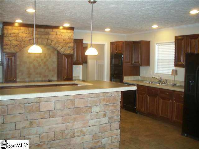 240 Ridgeway Road Woodruff, SC 29388 - Photo 5 of 25 Gallery Image 5