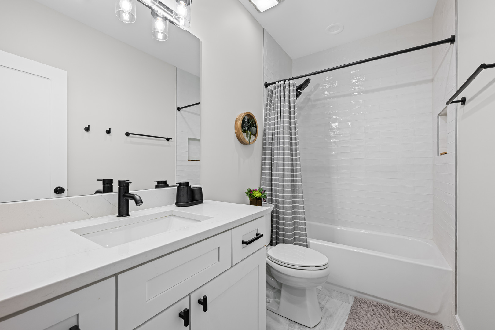 3258 West Crystal Street Chicago, IL 60651 - Photo 39 of 51