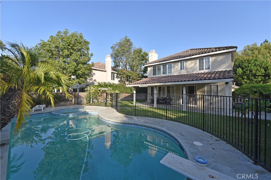 24 Silveroak Irvine, CA 92620 - Photo 59 of 64