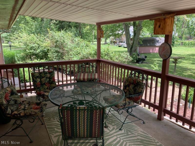 29601 Dempster Road Dennison, OH 44621 - Photo 6 of 30