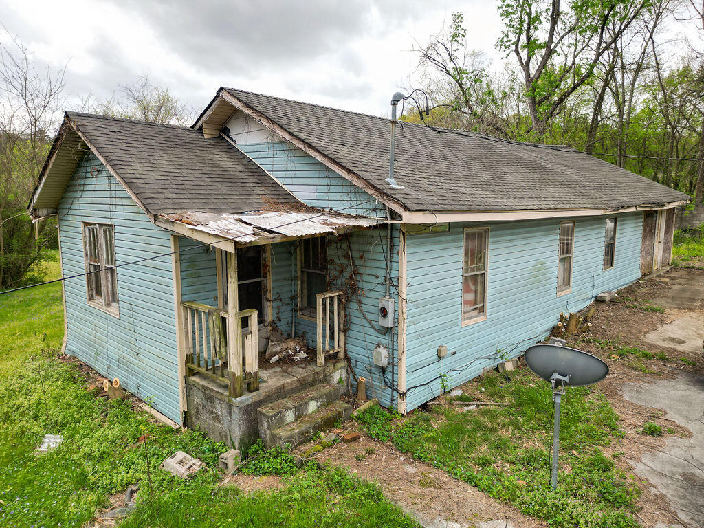 705 Park City Road Rossville, GA 30741 - Photo 7 of 10 705ParkCity-1