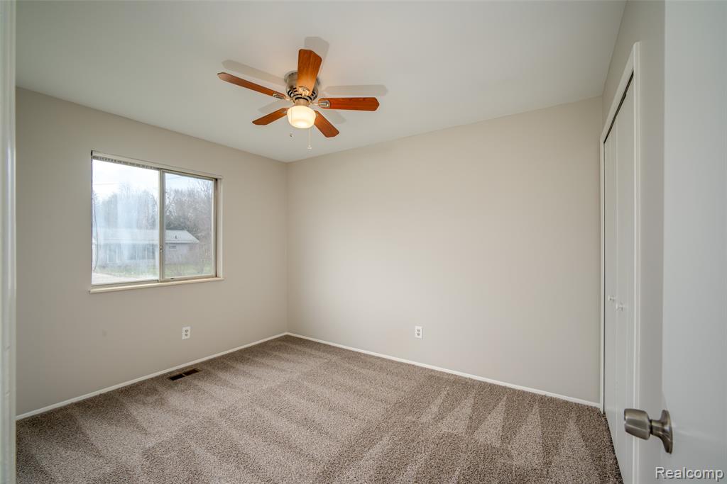 1243 Howard Street Mount Morris, MI 48458 - Photo 15 of 31