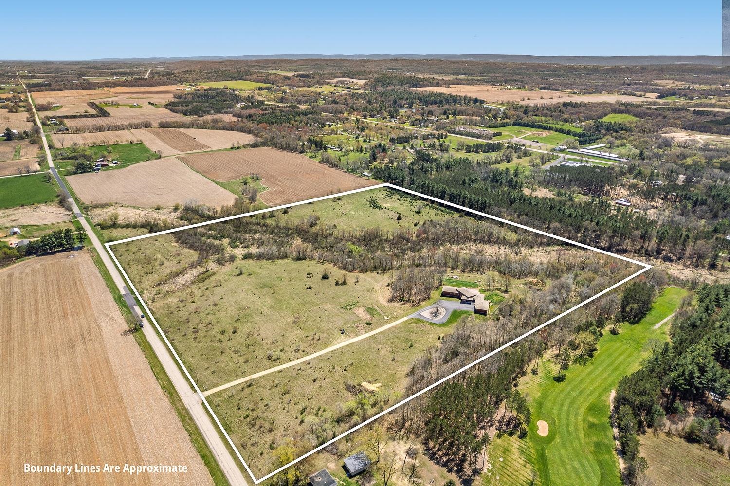 E7521 North Reedsburg Road Reedsburg, WI 53959 - Photo 3 of 84