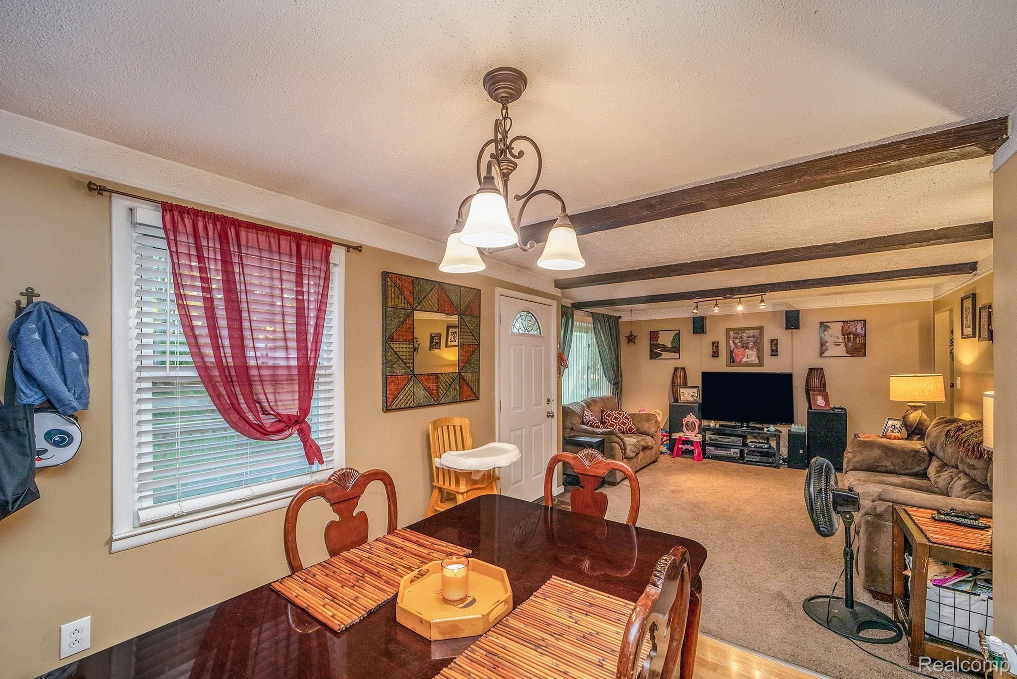 5630 Sally Road Clarkston, MI 48348 - Photo 3 of 19 017A9030.jpg