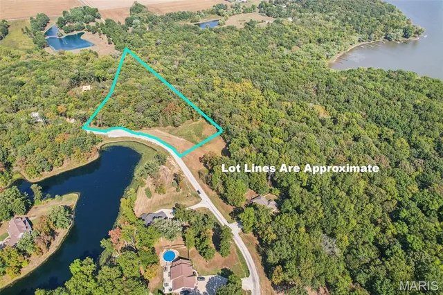 $90,000 | 101 Weeks Lane, Litchfield, IL 62056