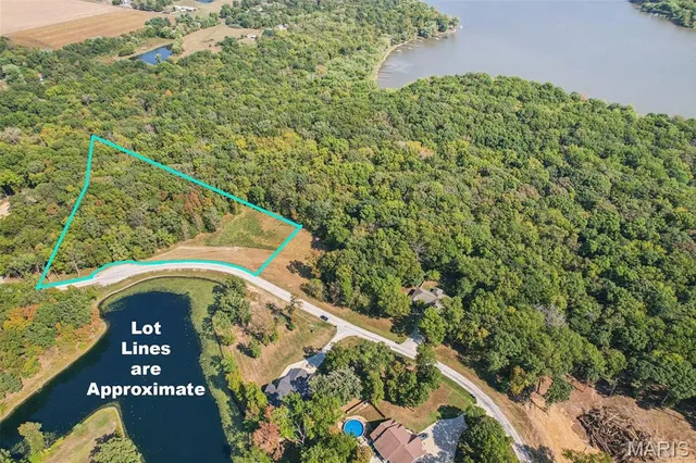 $90,000 | 101 Weeks Lane, Litchfield, IL 62056