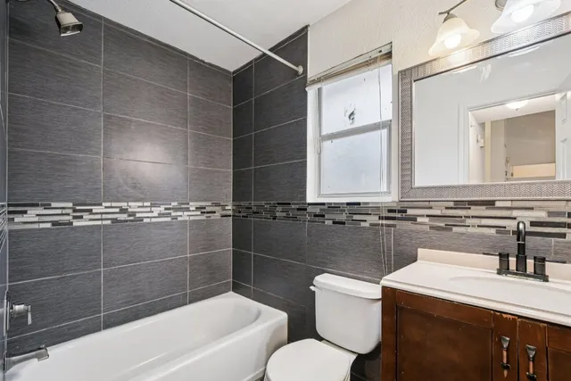 $299,250 | 7004 Colony Loop Drive, Austin, TX 78724