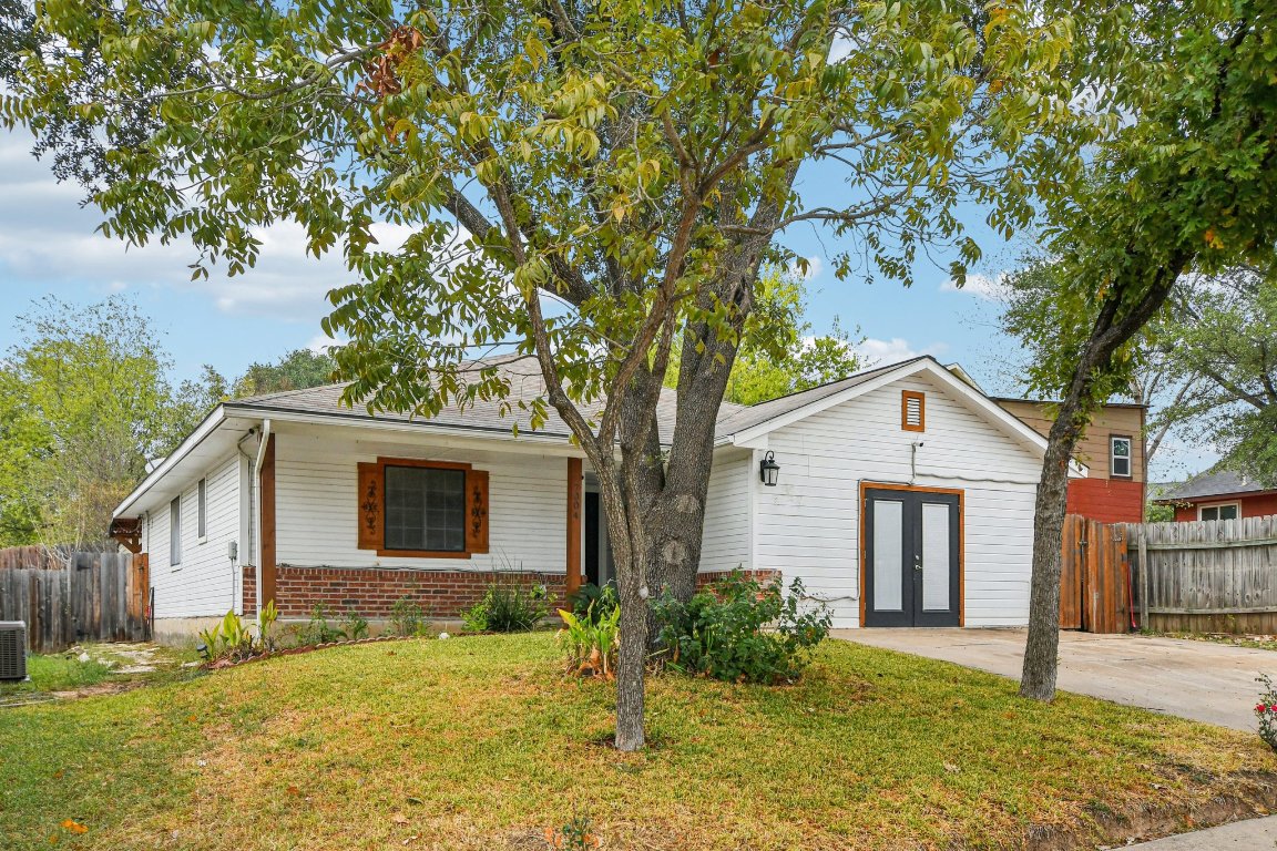 7004 Colony Loop Drive Austin, TX 78724 - Photo 2 of 17