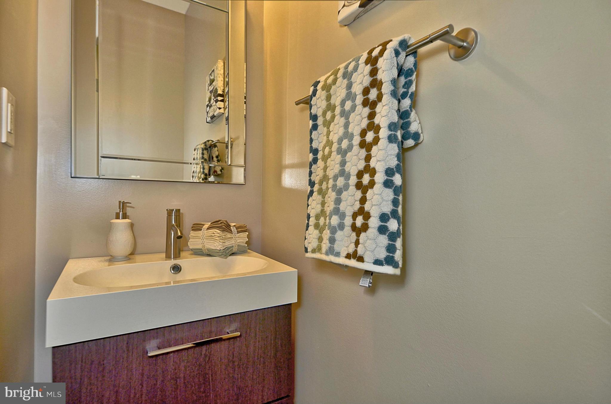 1862 Park Road Northwest, Unit 1 Washington, DC 20010 - Photo 24 of 30 power room