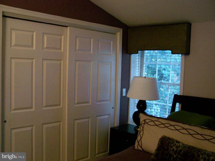 2218 Rittenhouse Square Philadelphia, PA 19103 - Photo 12 of 14
