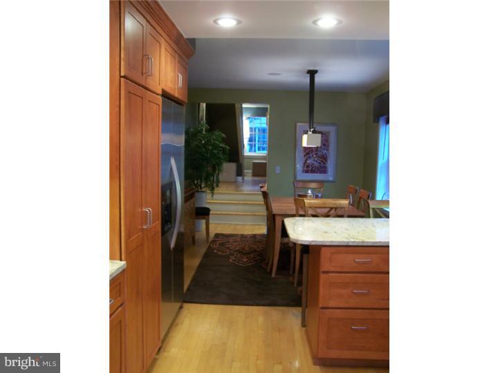 2218 Rittenhouse Square Philadelphia, PA 19103 - Photo 6 of 14