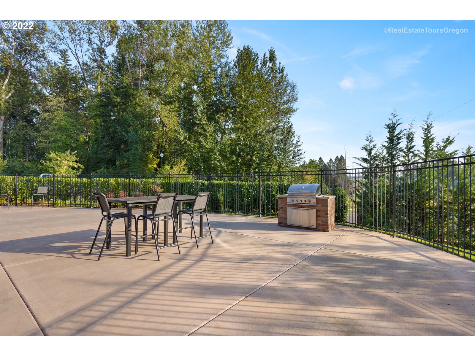 17137 Southwest Appledale Road, Unit 303 Beaverton, OR 97007 - Photo 28 of 32 Gallery Image 28