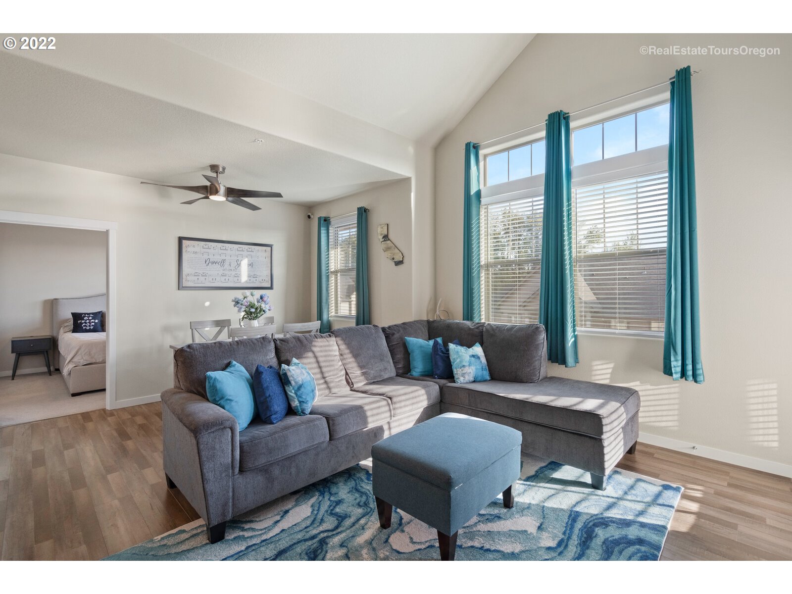 17137 Southwest Appledale Road, Unit 303 Beaverton, OR 97007 - Photo 5 of 32 Gallery Image 5