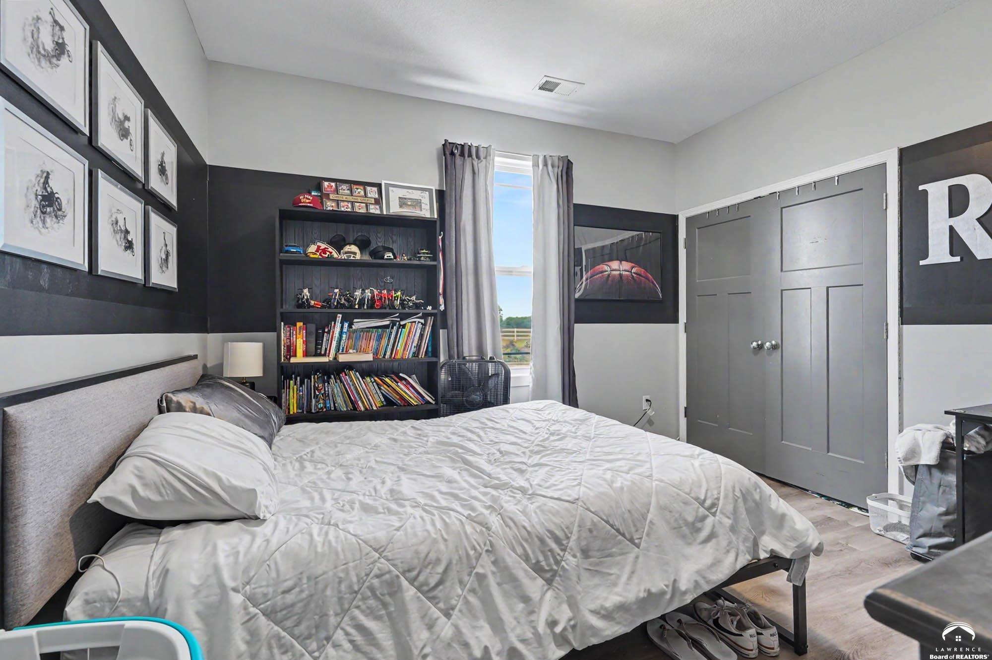 676 East 1375 Road Lawrence, KS 66046 - Photo 28 of 48