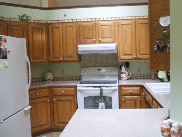 1867 Bethbirei Road Lewisburg, TN 37091 - Photo 12 of 20 wHILE HAVING YOUR MORNING BREAKFAST YOU ALSO ENJOY THE VIEW OF YOUR KITCHEN JUST A FEW FEET AWAY
