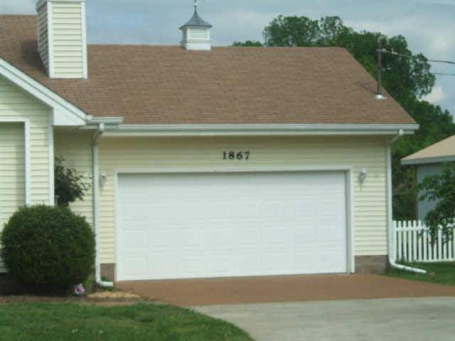 1867 Bethbirei Road Lewisburg, TN 37091 - Photo 3 of 20 ATTACHED 2 CAR GARAGE