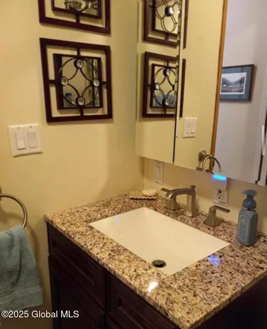 $287,000 | 8 South 40th Road, Hadley, NY 12835