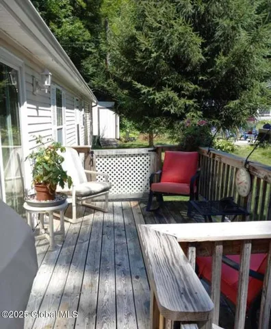 $287,000 | 8 South 40th Road, Hadley, NY 12835