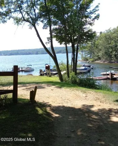 $287,000 | 8 South 40th Road, Hadley, NY 12835