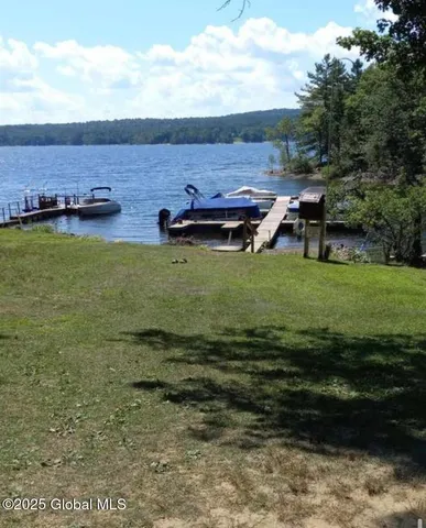 $287,000 | 8 South 40th Road, Hadley, NY 12835