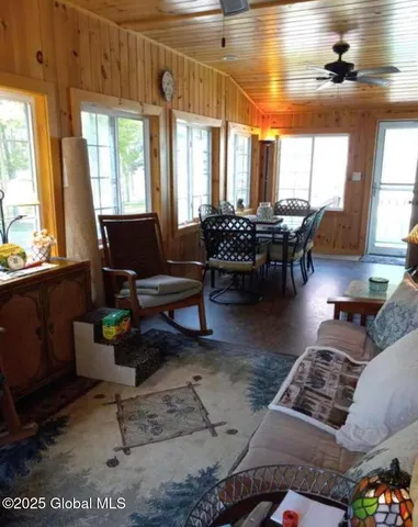 $287,000 | 8 South 40th Road, Hadley, NY 12835