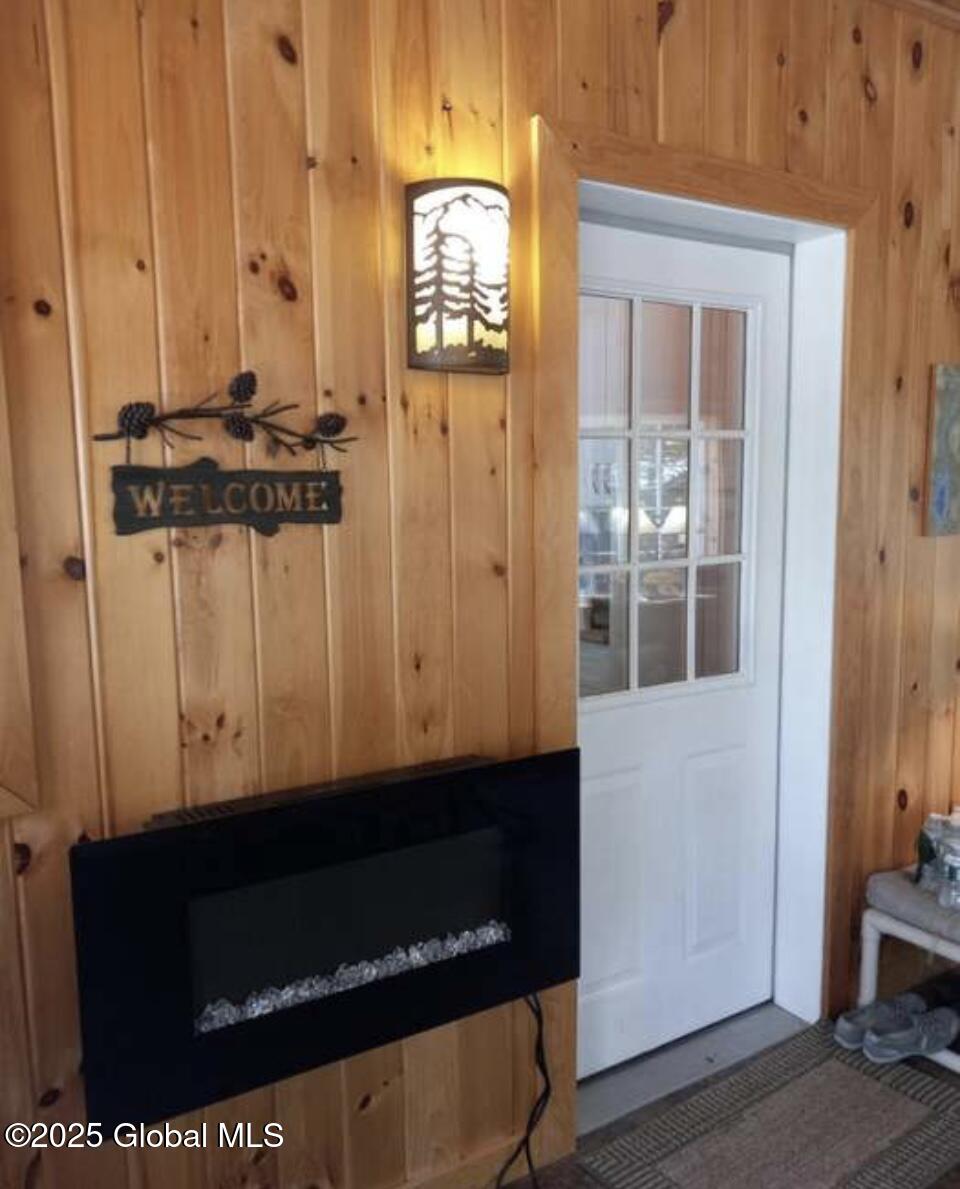 8 South 40th Road Hadley, NY 12835 - Photo 5 of 26 5