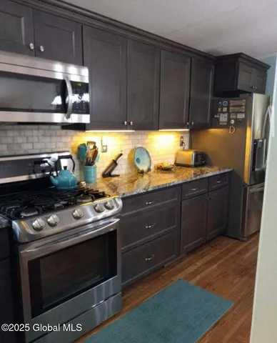 $287,000 | 8 South 40th Road, Hadley, NY 12835