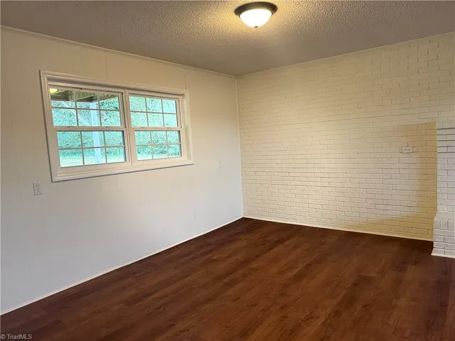 $2,000 | 4501 Thomasville Road, Winston-Salem, NC 27107