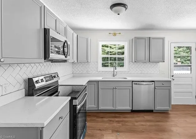 $2,000 | 4501 Thomasville Road, Winston-Salem, NC 27107