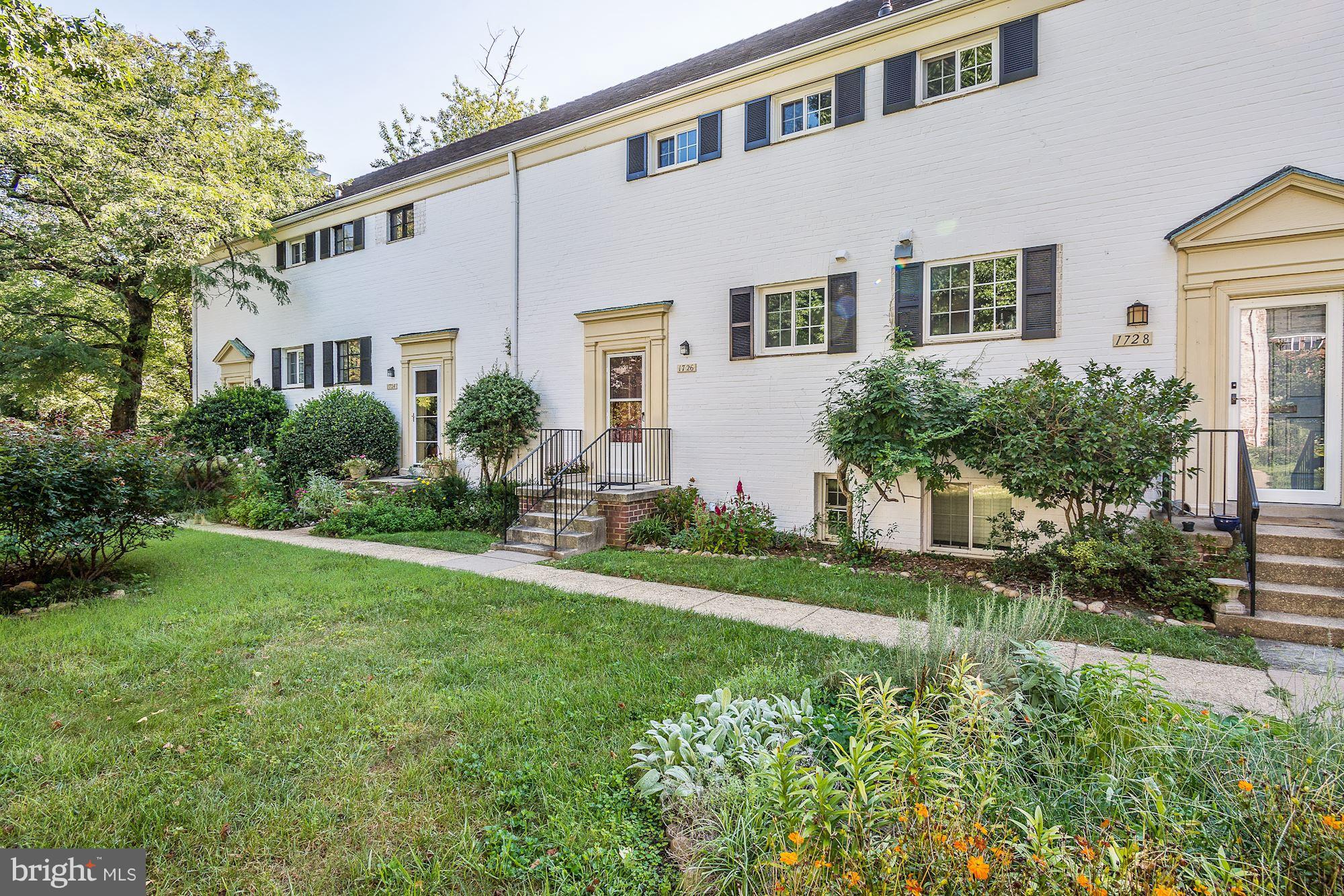 1726 Preston Road Alexandria, VA 22302 - Photo 3 of 25 Exterior (Front)