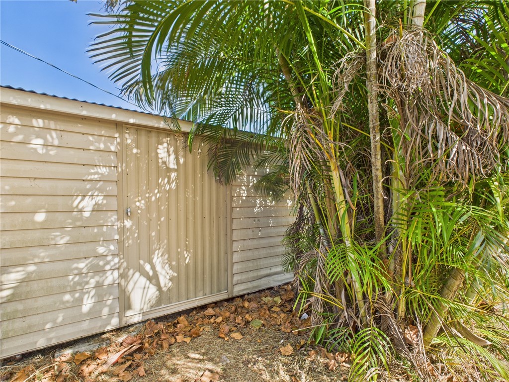 2265 14th Avenue Southwest Vero Beach, FL 32962 - Photo 18 of 20