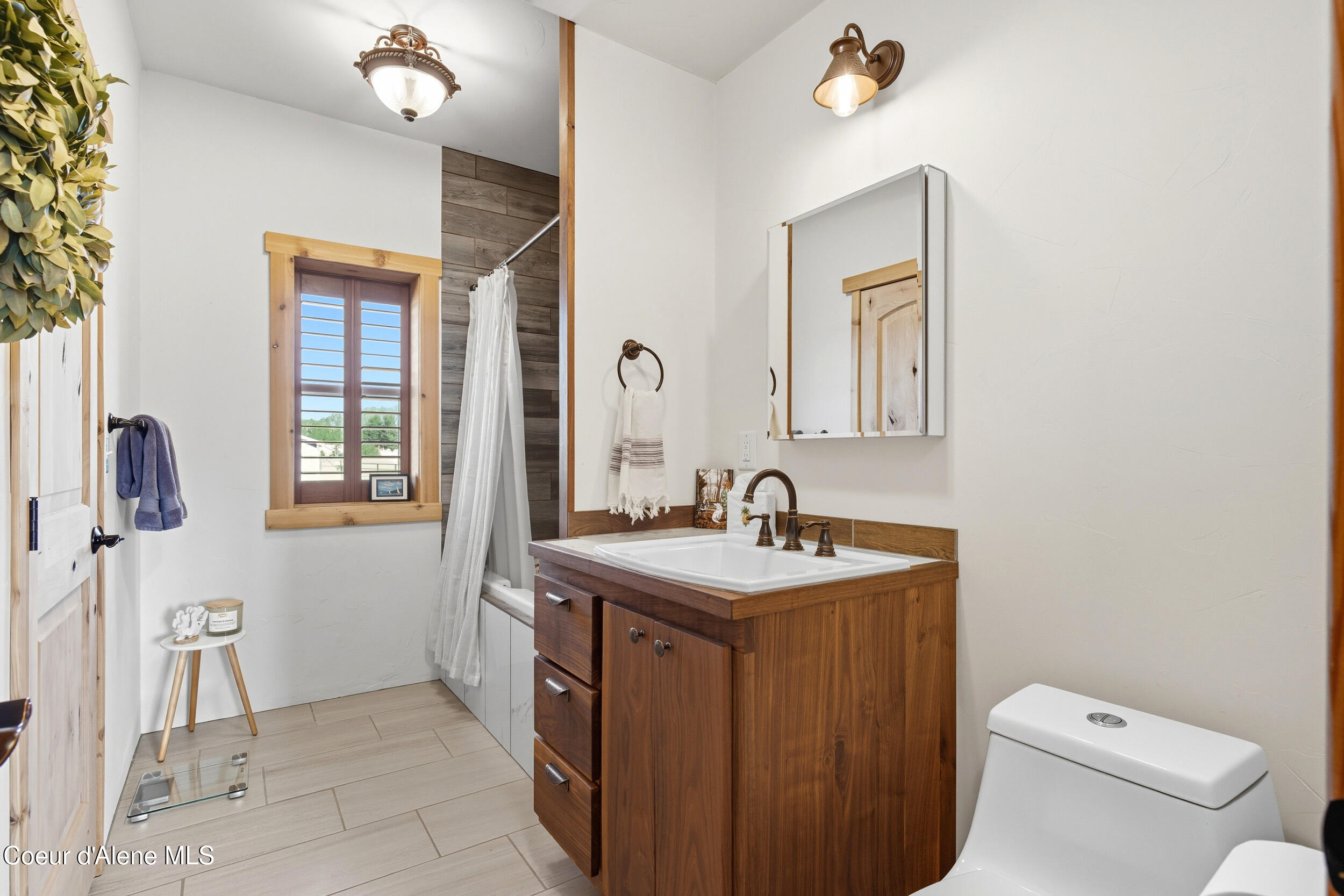 Lot 2 Country Meadows Sandpoint, ID 83864 - Photo 31 of 67 guest bath