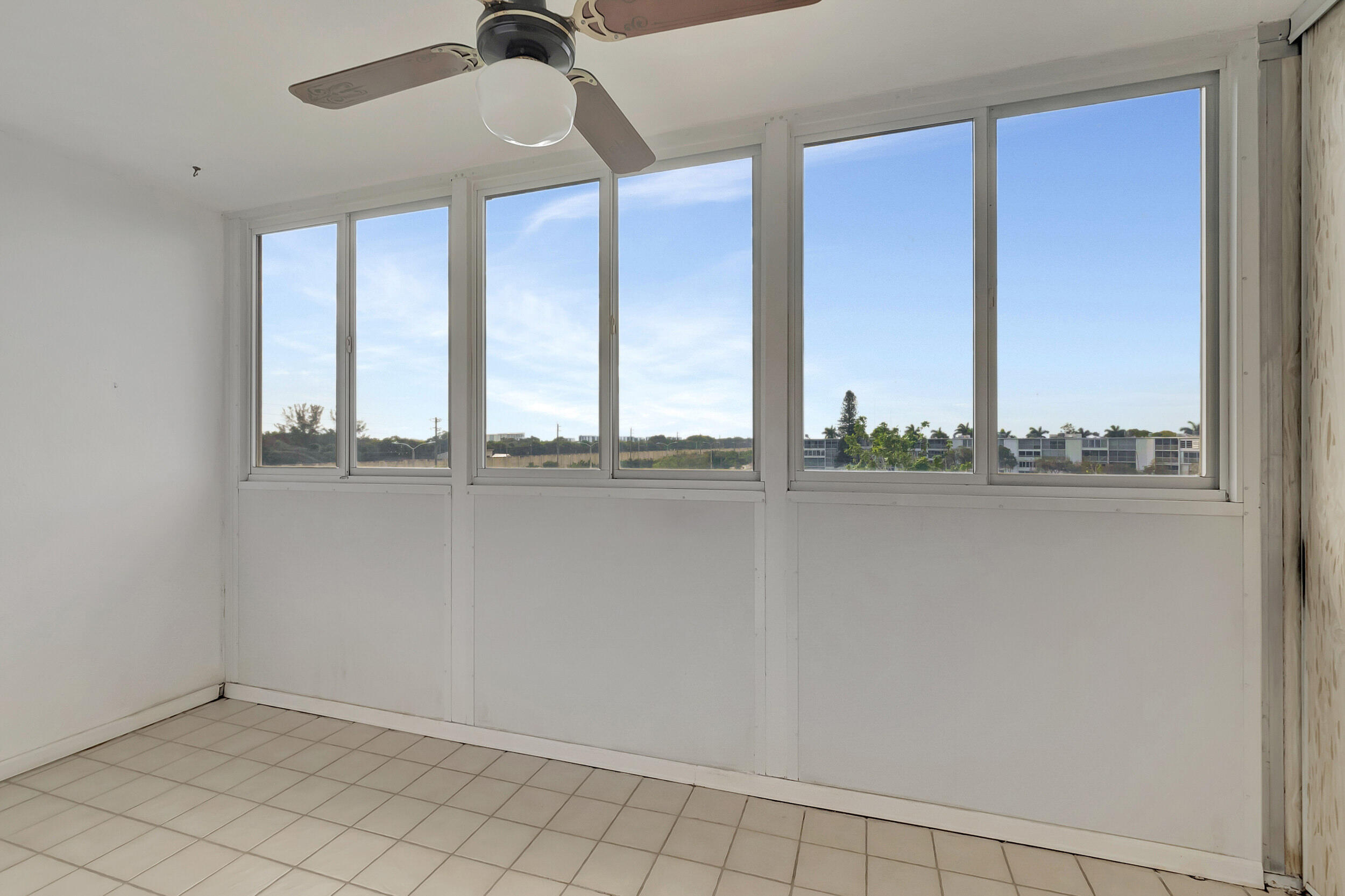 4054 Lincoln C Boca Raton, FL 33434 - Photo 24 of 67 Exterior Enclosed Balcony