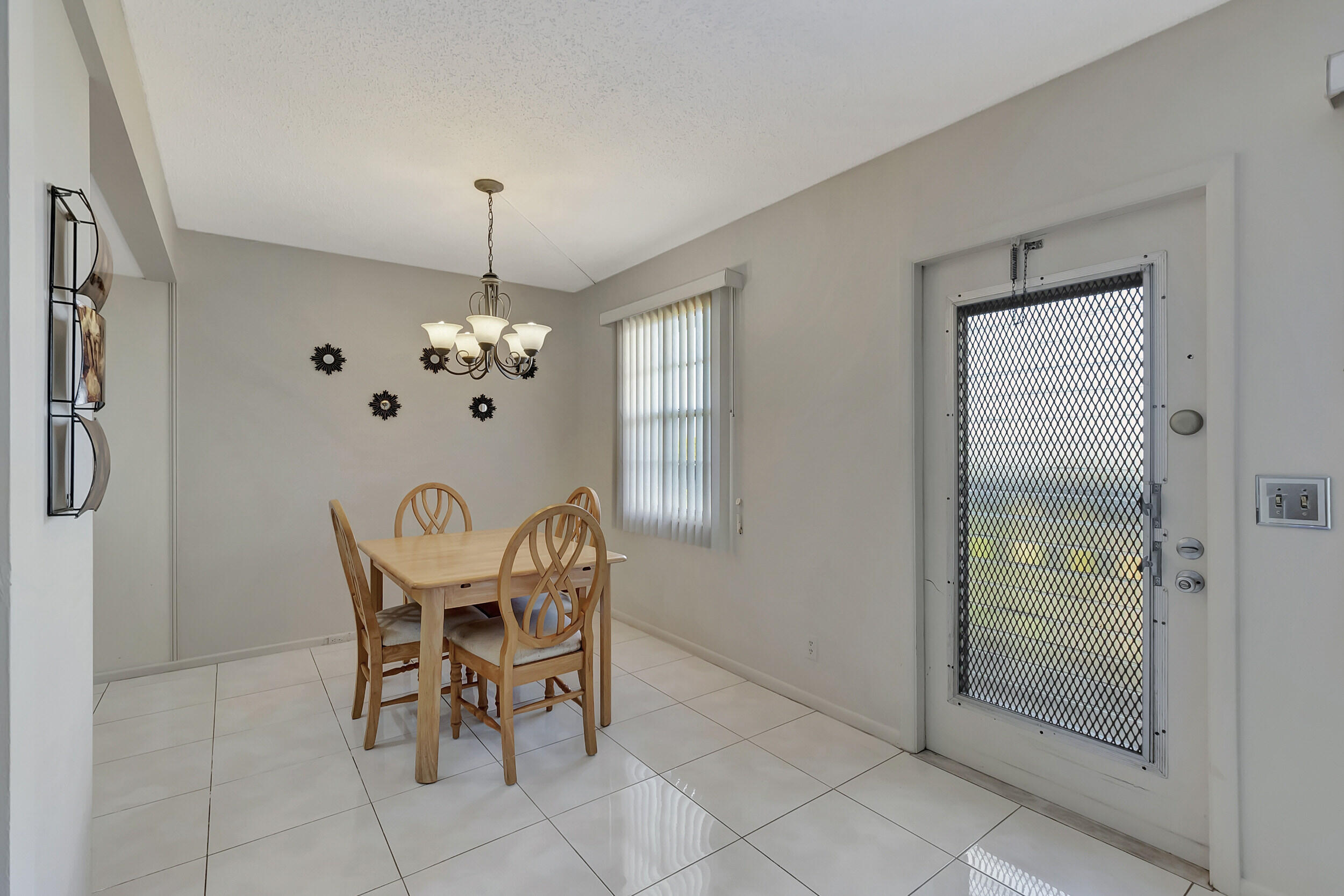 4054 Lincoln C Boca Raton, FL 33434 - Photo 8 of 67 Dining Area