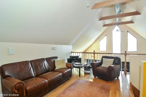 $620,000 | 3522 West Armitage Avenue, Chicago, IL 60647