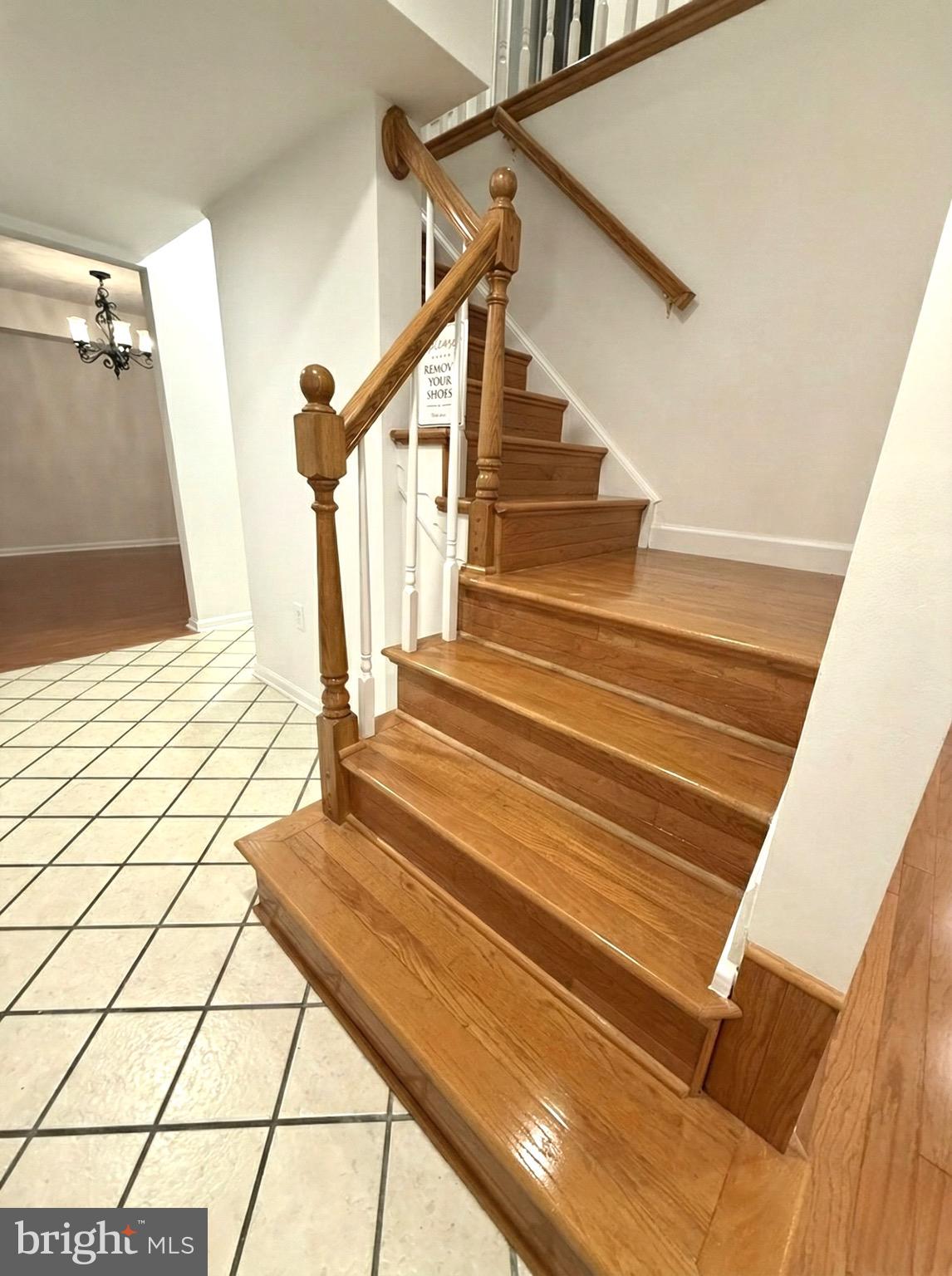 4001 Middle Ridge Drive Fairfax, VA 22033 - Photo 4 of 17 a view of entryway
