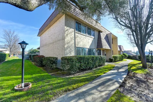 $299,000 | 5908 Casa Alegre, Carmichael, CA 95608