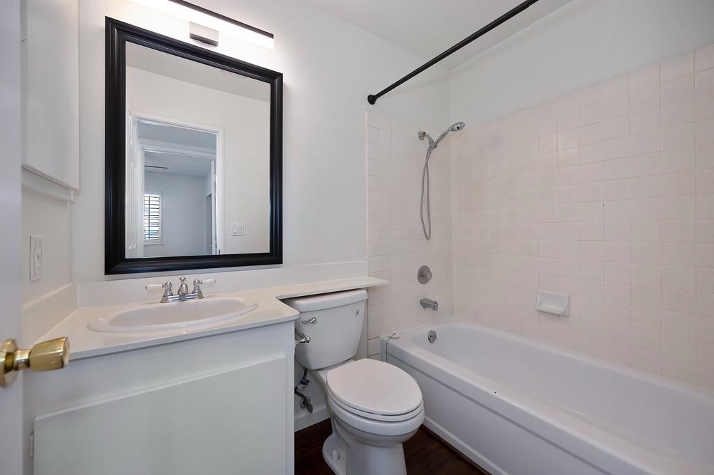 5908 Casa Alegre Carmichael, CA 95608 - Photo 17 of 38