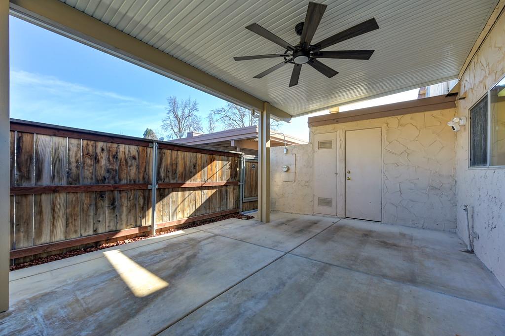 5908 Casa Alegre Carmichael, CA 95608 - Photo 31 of 38