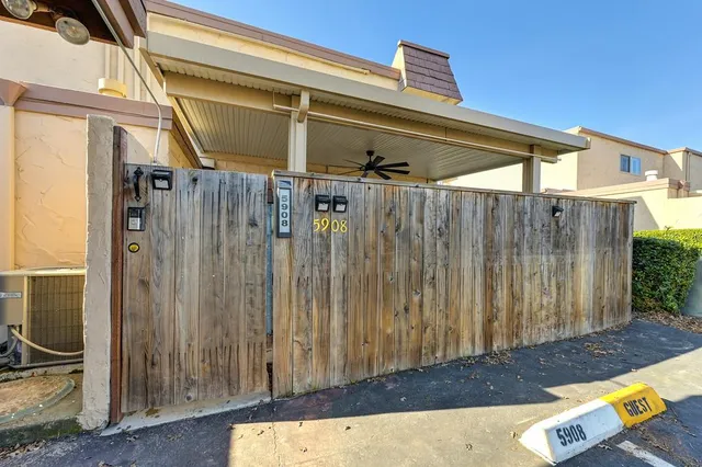 a view of entrance gate of the house